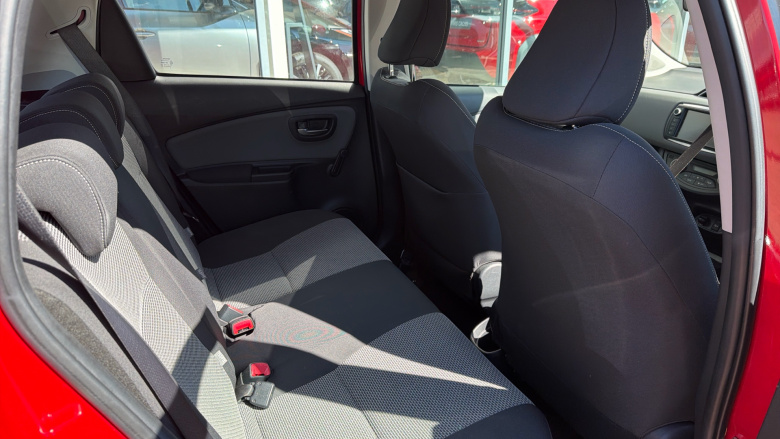 Toyota Yaris 1.5 Hybrid Icon 5dr CVT Hybrid Hatchback